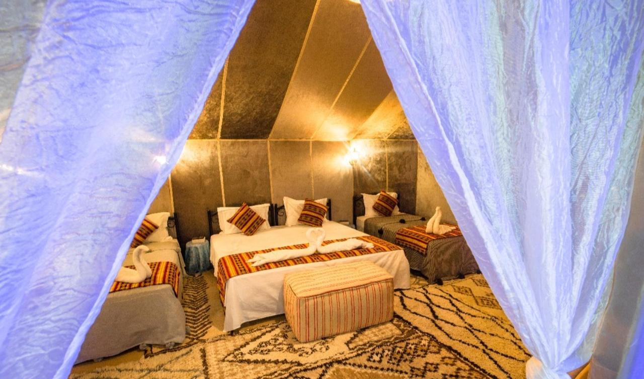 Silver Luxury Camp Merzouga Bagian luar foto